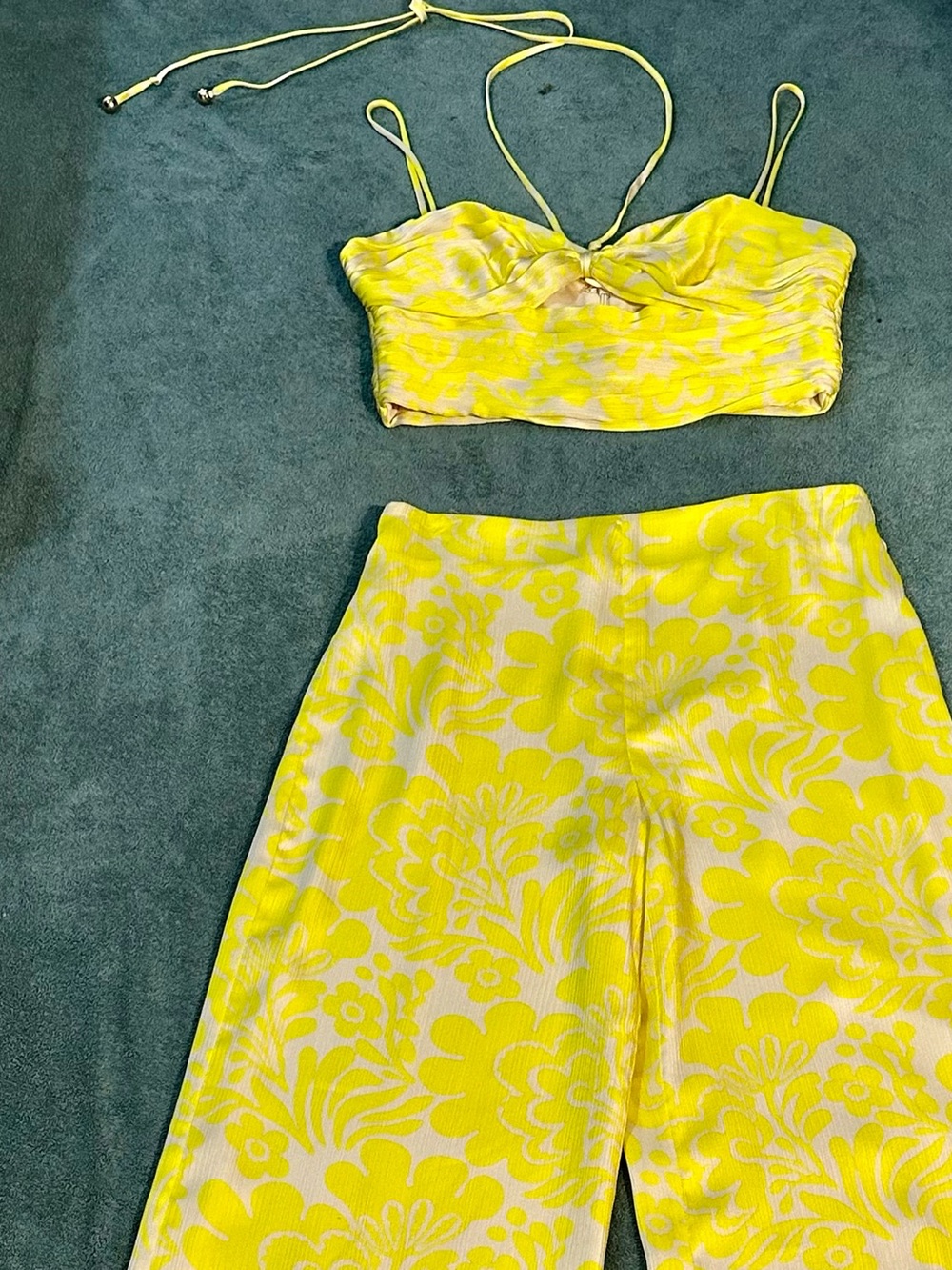 NWT Alexis Yellow Floral Wide Leg Pant & Crop Top 2 Piece Set Small